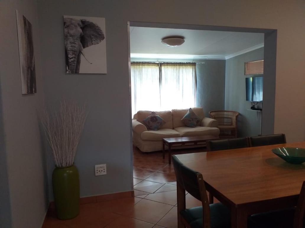 Selati 103 Guest Cottages Malalane Exterior foto
